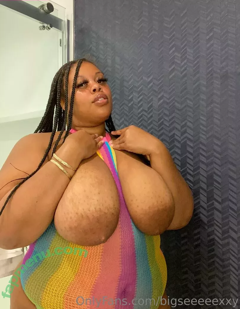 bigseeeeexxy nude photo #0369 (bigseeeeeexxy)