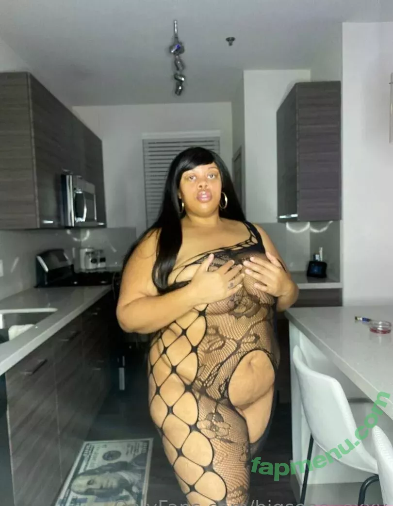 bigseeeeexxy nude photo #0413 (bigseeeeeexxy)