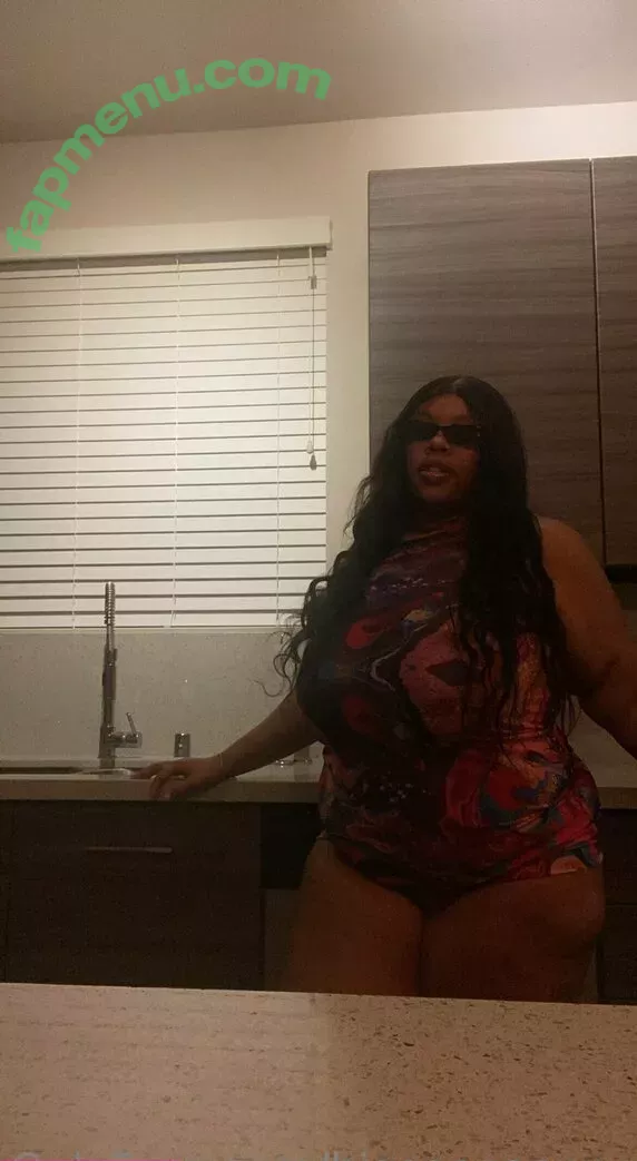 bigseeeeexxy nude photo #0454 (bigseeeeeexxy)