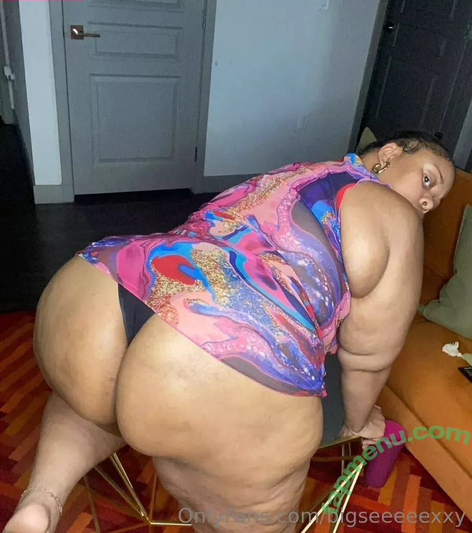 bigseeeeexxy nude photo #0501 (bigseeeeeexxy)