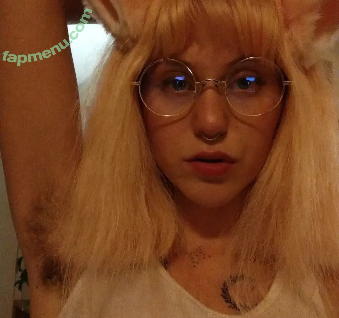 bigtiddiewerekitty nude photo #0005 (bigtiddiekitty)