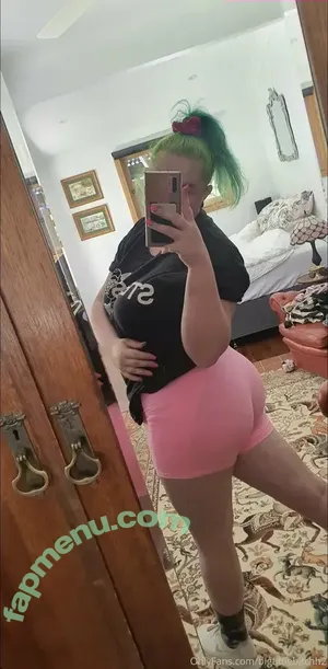 bigtittybitchh2 / bigtittybitchs nude photo #0012