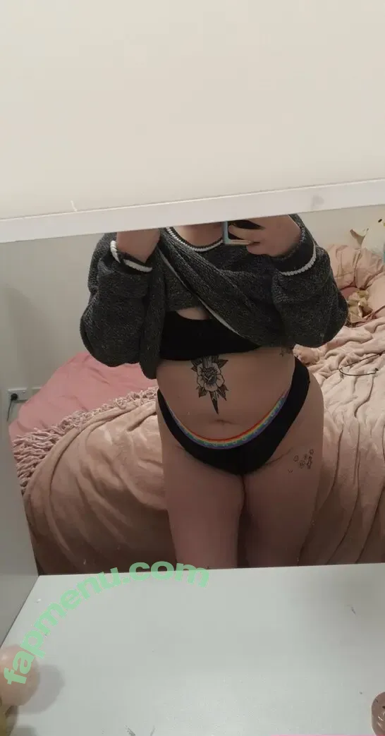 bigtittybitchh2 nude photo #0022 (bigtittybitchs)