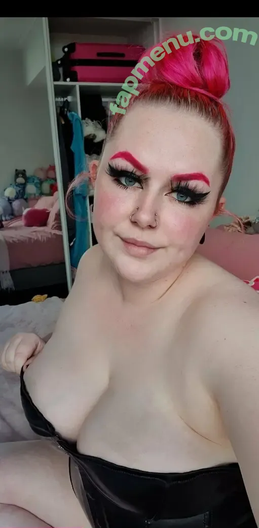 bigtittybitchh2 nude photo #0031 (bigtittybitchs)