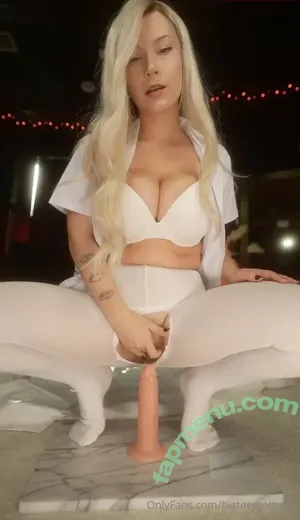 bigtittygothegg / Lee Lee / goth.egg / goth__egg nude photo #0133