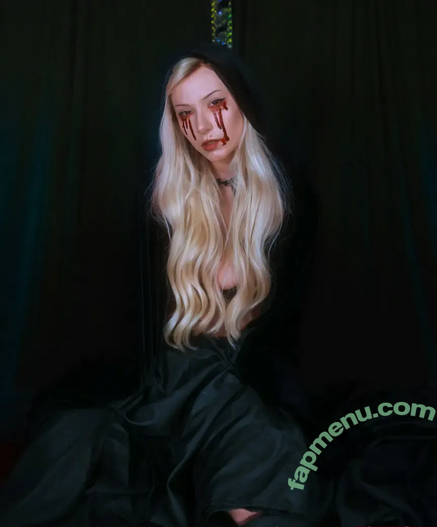 bigtittygothegg nude photo #0032 (Lee Lee / goth.egg / goth__egg)