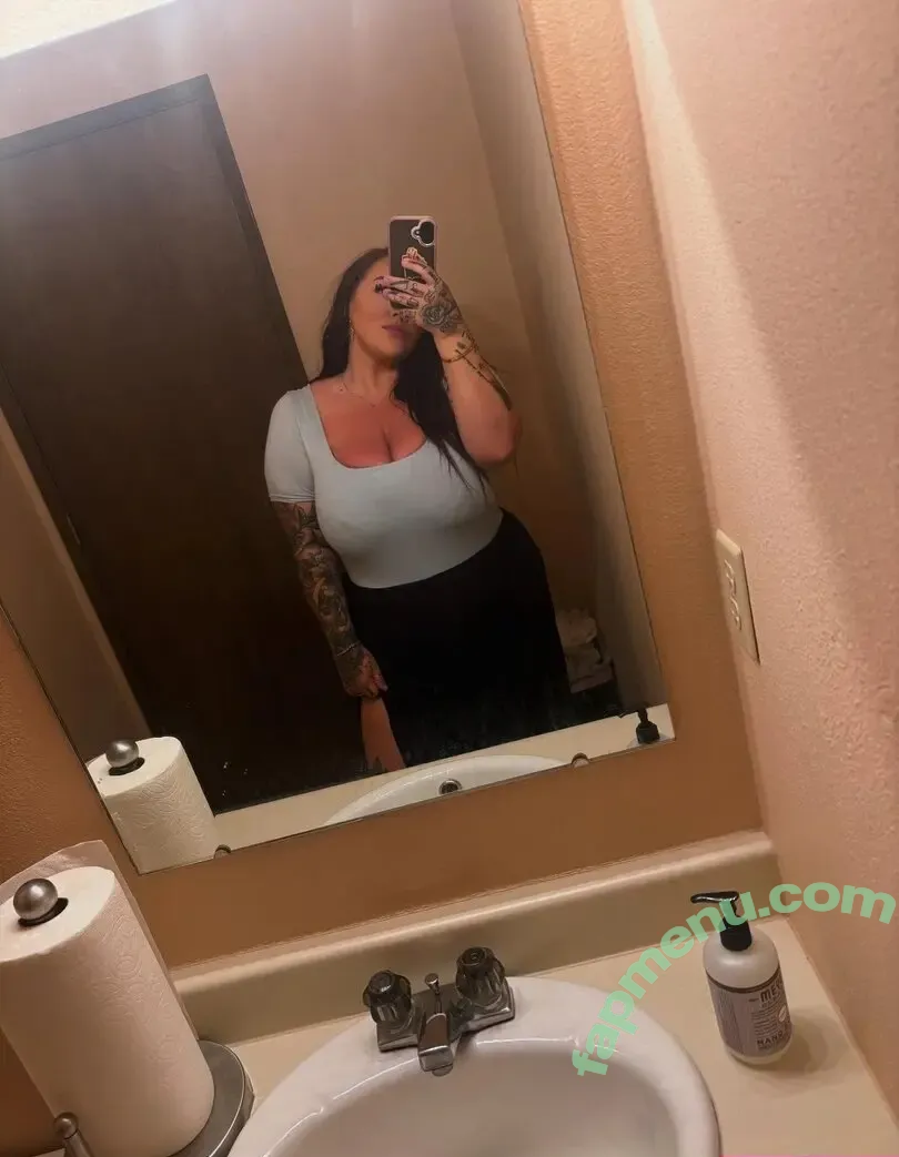 bigtittylicious23 nude photo #0010 (Court.love23 / tittytickler23)