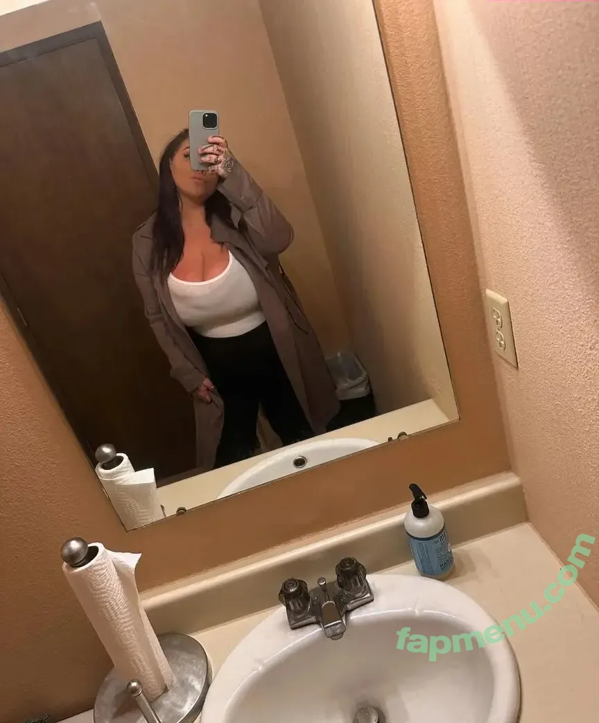 bigtittylicious23 nude photo #0013 (Court.love23 / tittytickler23)