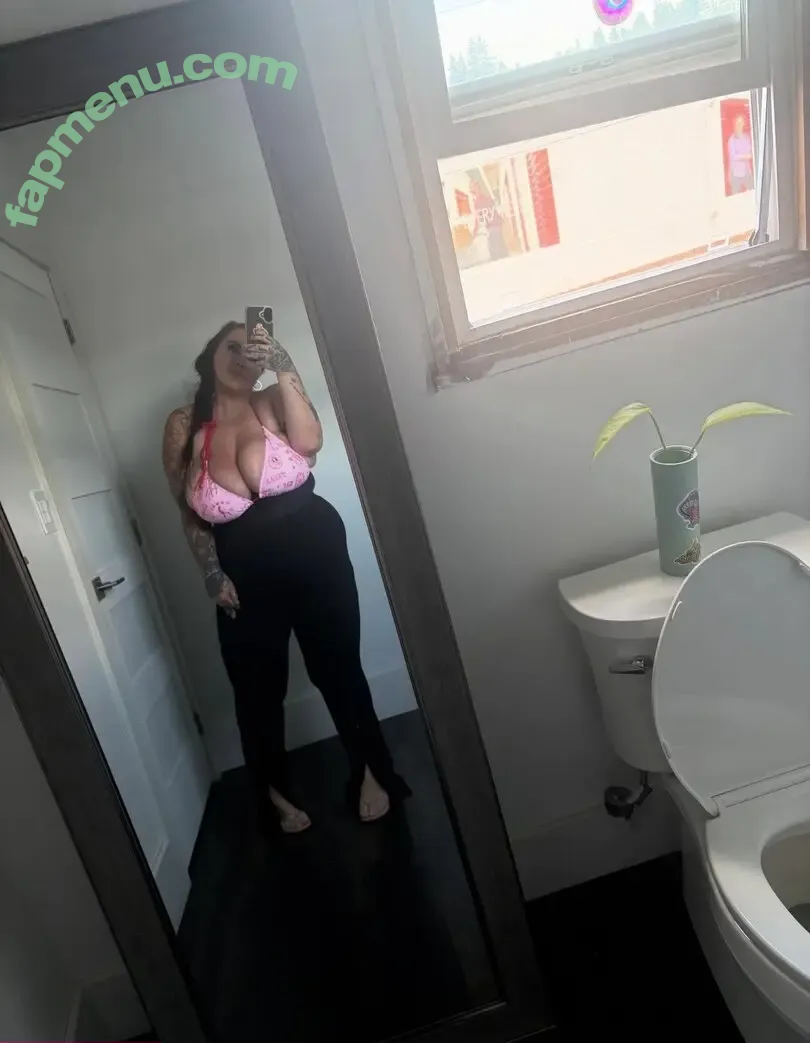 bigtittylicious23 nude photo #0016 (Court.love23 / tittytickler23)