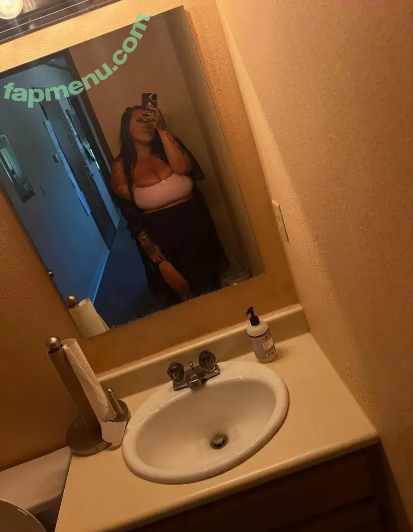 bigtittylicious23 nude photo #0018 (Court.love23 / tittytickler23)