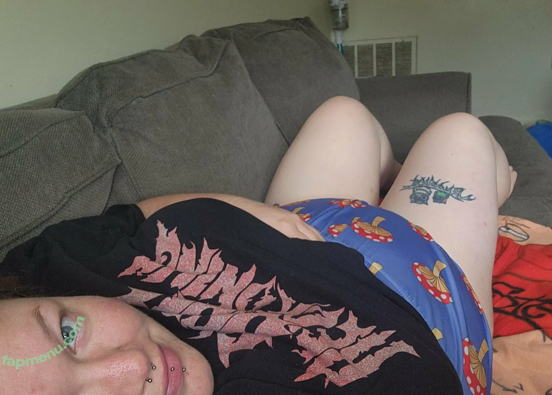 bigtittymommy98 nude photo #0007 (bigtittymommy98)