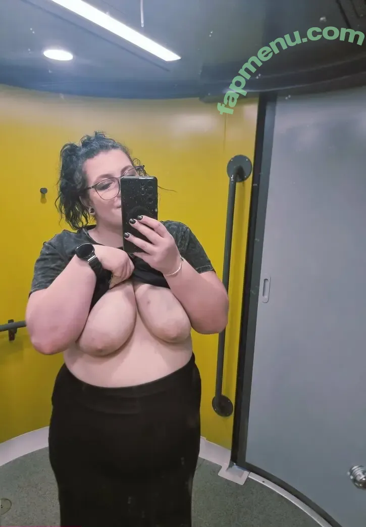 bigtittymothmann nude photo #0002 (bigtittymothmann)