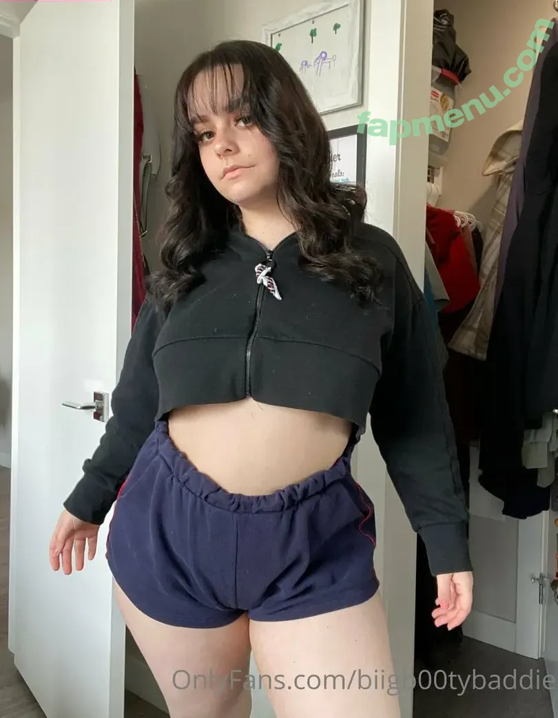 biigb00tybaddie nude photo #0010 (bigblydie)