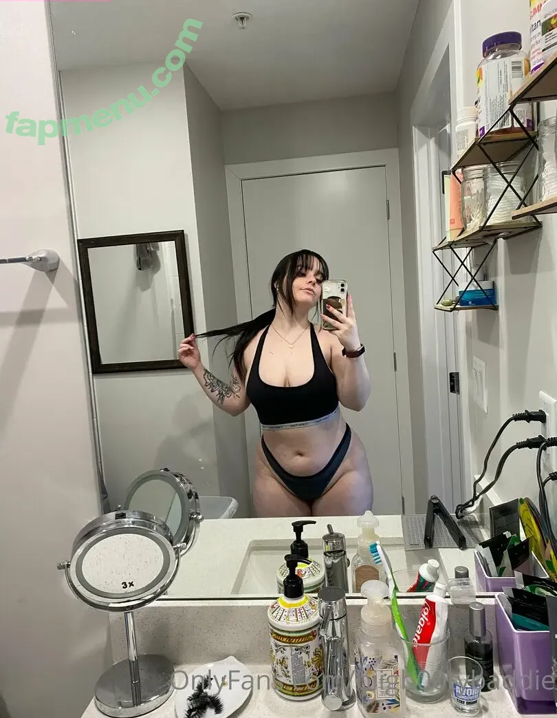 biigb00tybaddie nude photo #0029 (bigblydie)