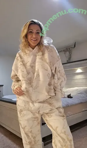 Bikinibee Kitana / bikinibee / bikinibeefit nude photo #0152