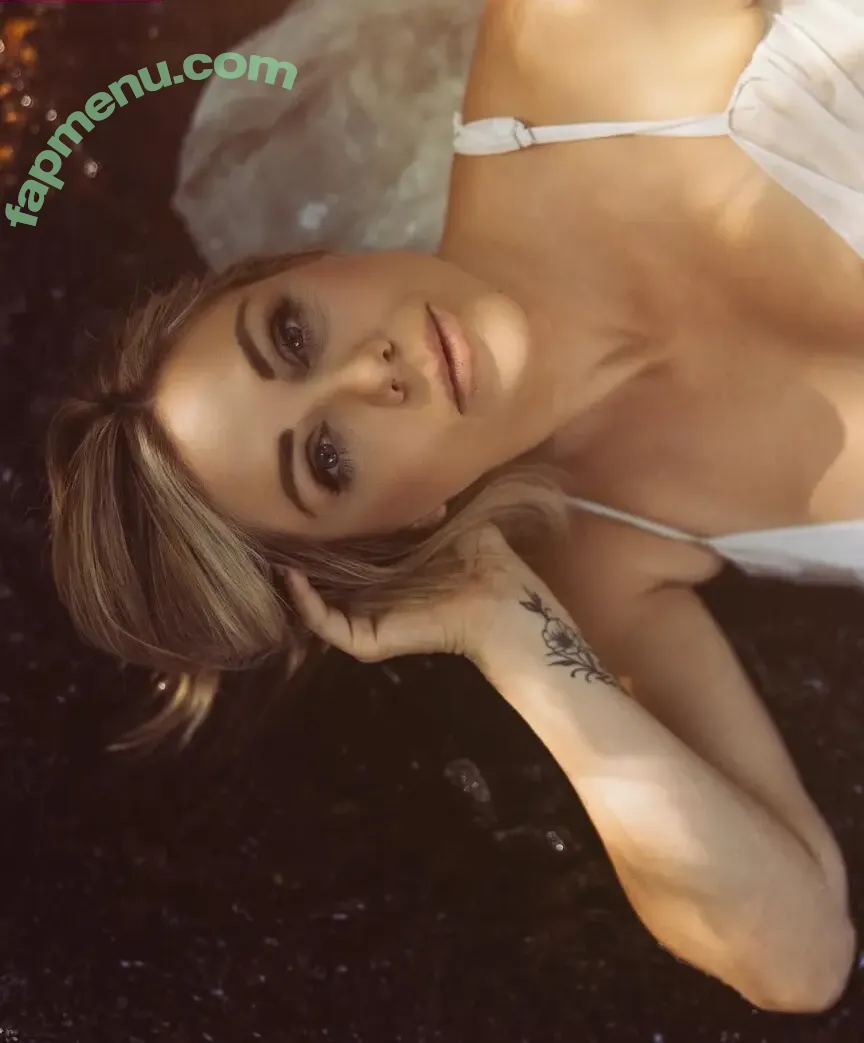 Bikinibee Kitana nude photo #0157 (bikinibee / bikinibeefit)