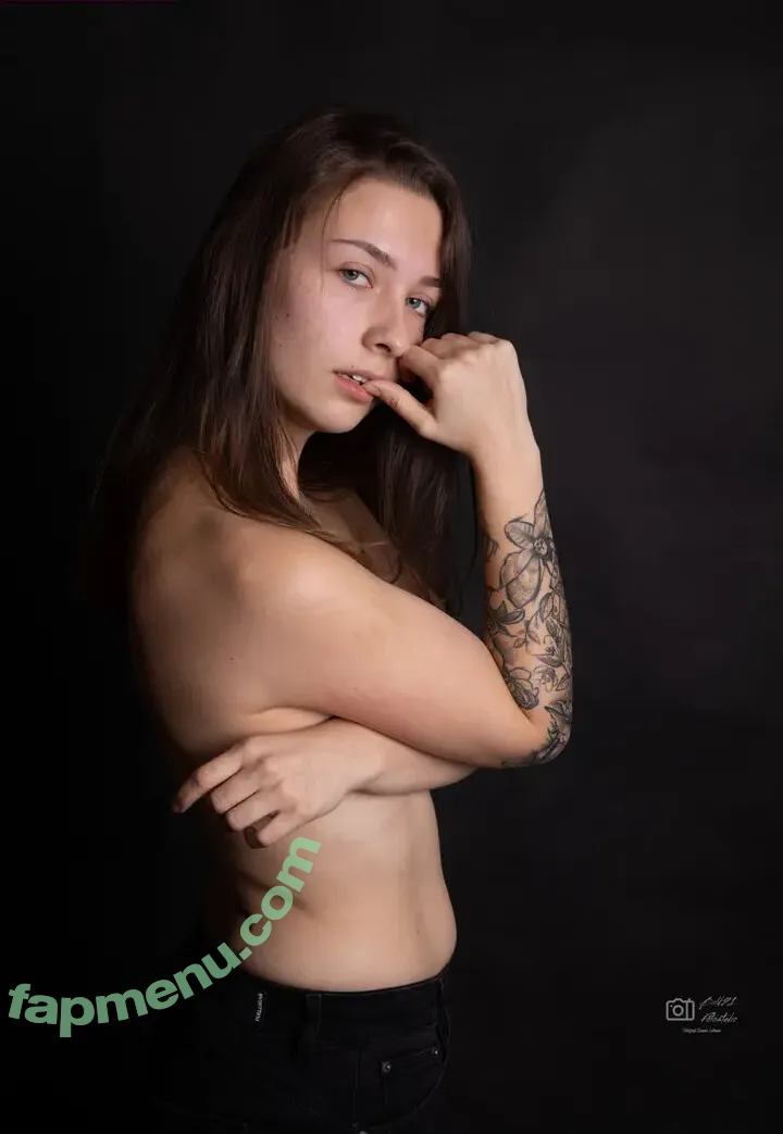 Bild21 nude photo #0190 (Bild21)