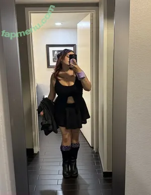 billhaders_wife / billfreakinghader / oliviabella nude photo #0034