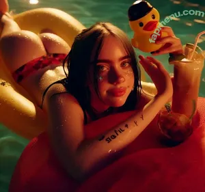 Billie Eilish Fake / billeeilish / billieeilish nude photo #0511
