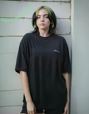 Billie Eilish Fake / billeeilish / billieeilish nude photo #0530