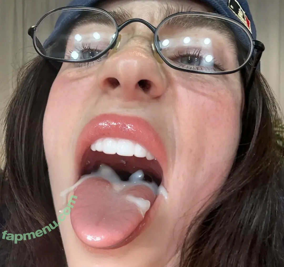 Billie Eilish Fake nude photo #0500 (billeeilish / billieeilish)