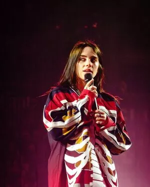 Billie Eilish / Fake / billieeilish nude photo #3376