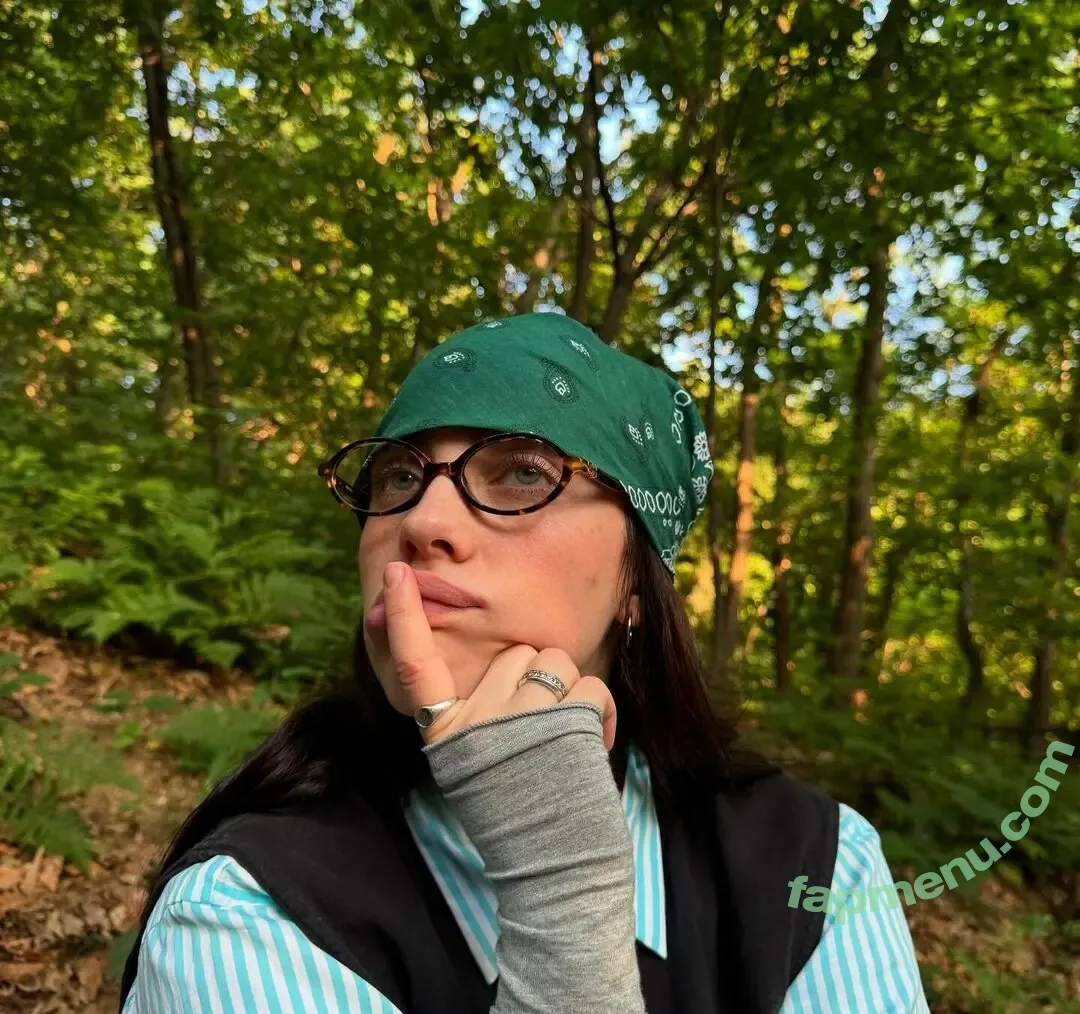 Billie Eilish nude photo #3823 (Fake / billeeilish / billieeilish)
