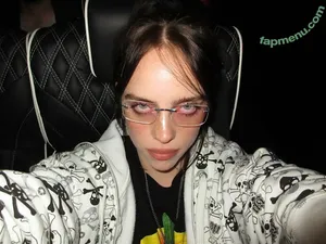 Billie Eilish / Fake / billeeilish / billieeilish nude photo #4338
