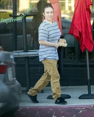 Billie Eilish / Fake / billeeilish / billieeilish nude photo #4438