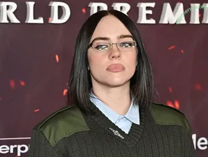 Billie Eilish / Fake / billeeilish / billieeilish nude photo #4468