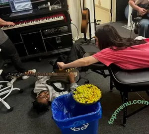 Billie Eilish / billeeilish / billieeilish nude photo #4488