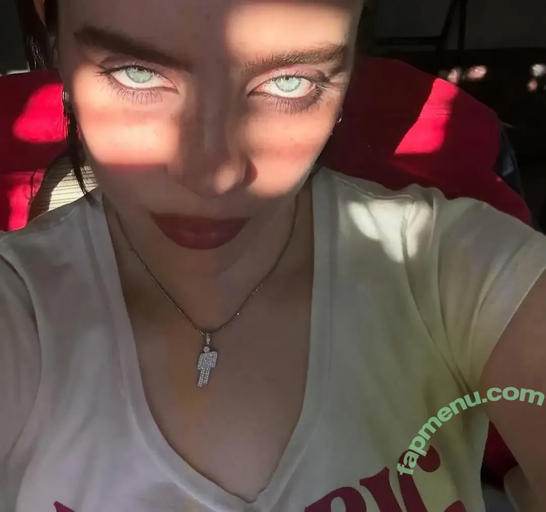 Billie Eilish nude photo #4172 (Fake / billeeilish / billieeilish)