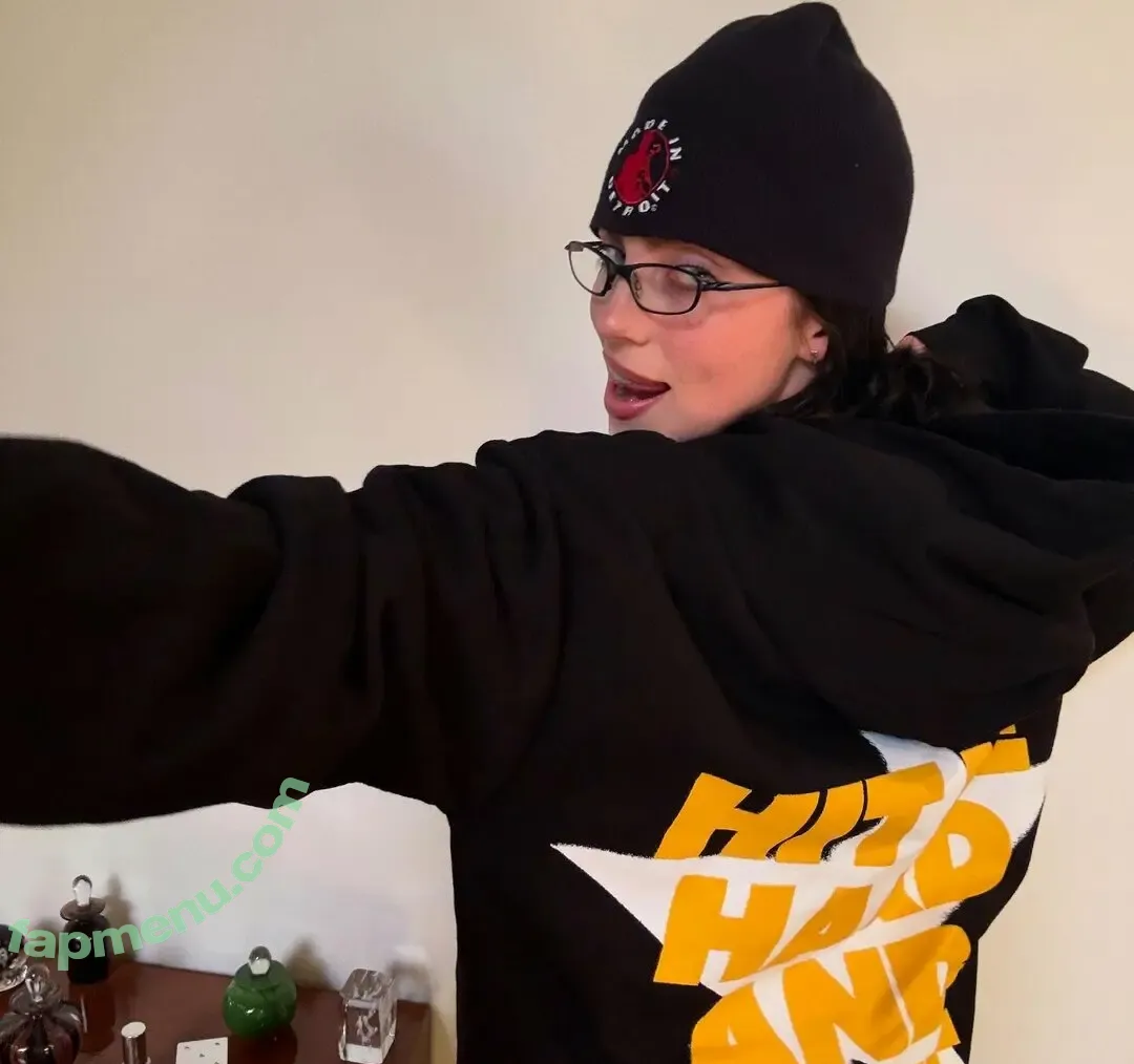 Billie Eilish nude photo #4180 (Fake / billeeilish / billieeilish)