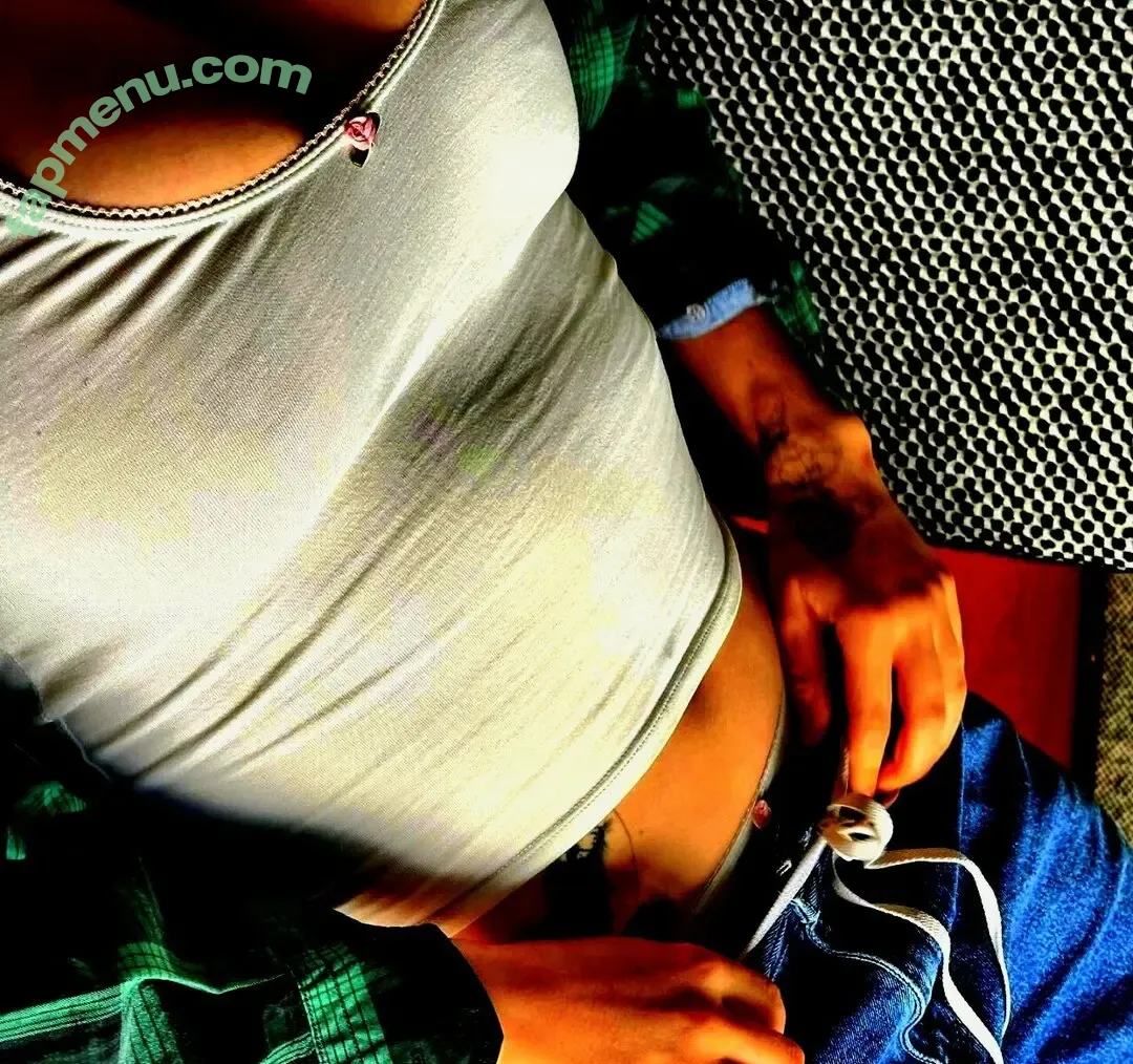 Billie Eilish nude photo #4189 (Fake / billeeilish / billieeilish)