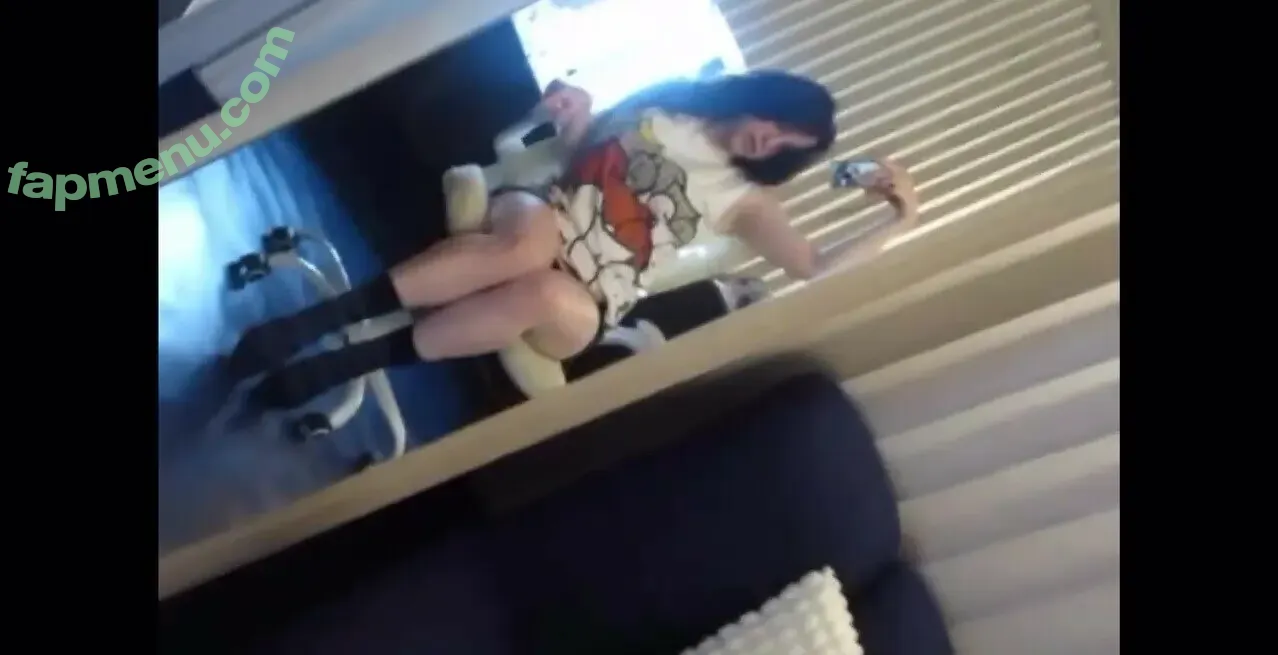 Billie Eilish nude photo #4200 (Fake / billeeilish / billieeilish)