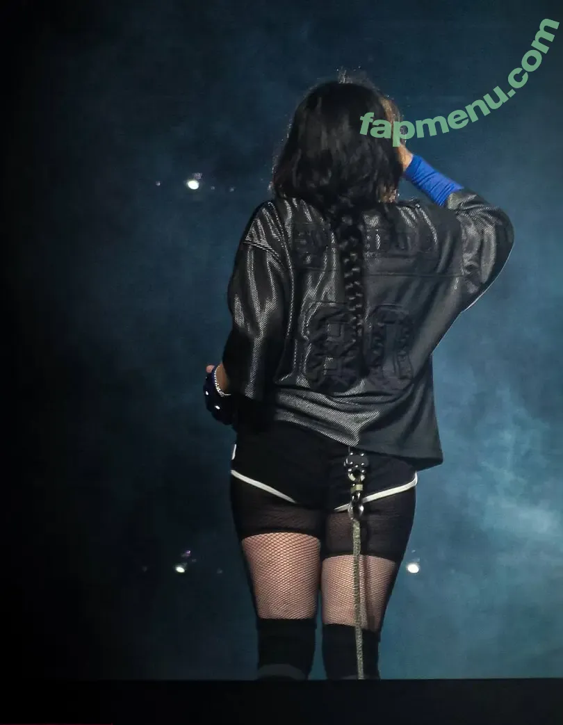 Billie Eilish nude photo #4251 (Fake / billeeilish / billieeilish)