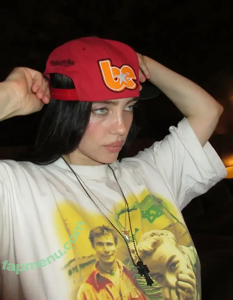 Billie Eilish nude photo #4299 (billieeilish)