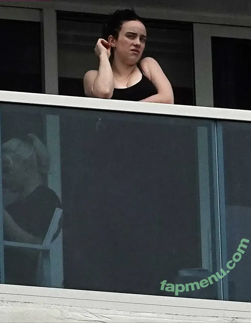 Billie Eilish nude photo #4308 (billieeilish)