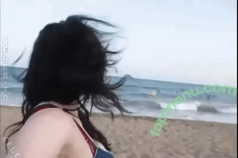 Billie Eilish nude photo #4428 (Fake / billeeilish / billieeilish)