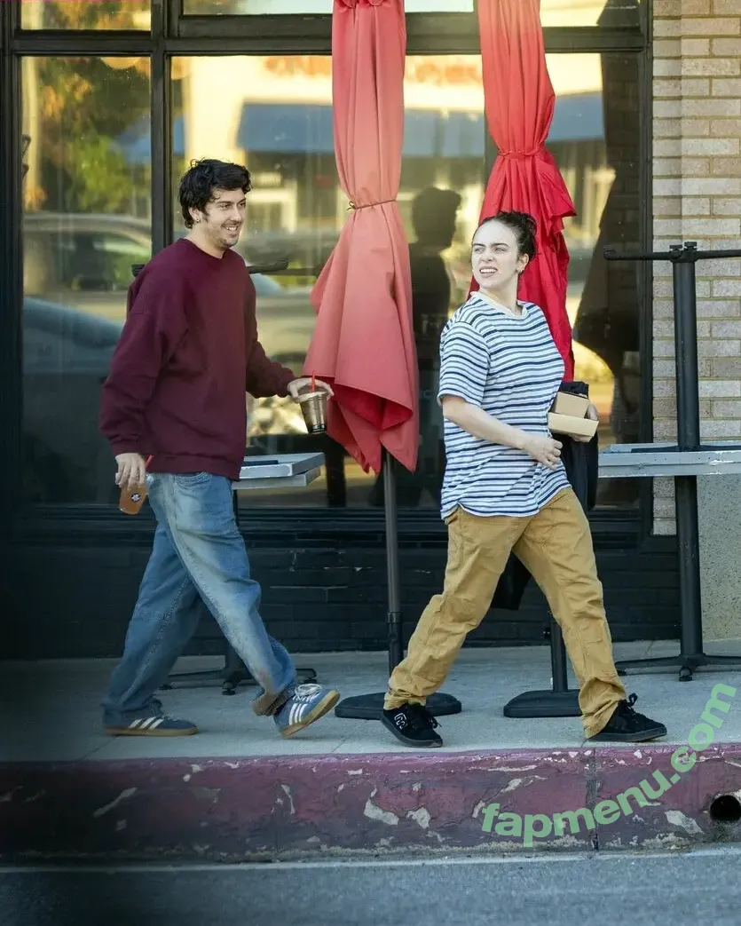 Billie Eilish nude photo #4433 (Fake / billeeilish / billieeilish)