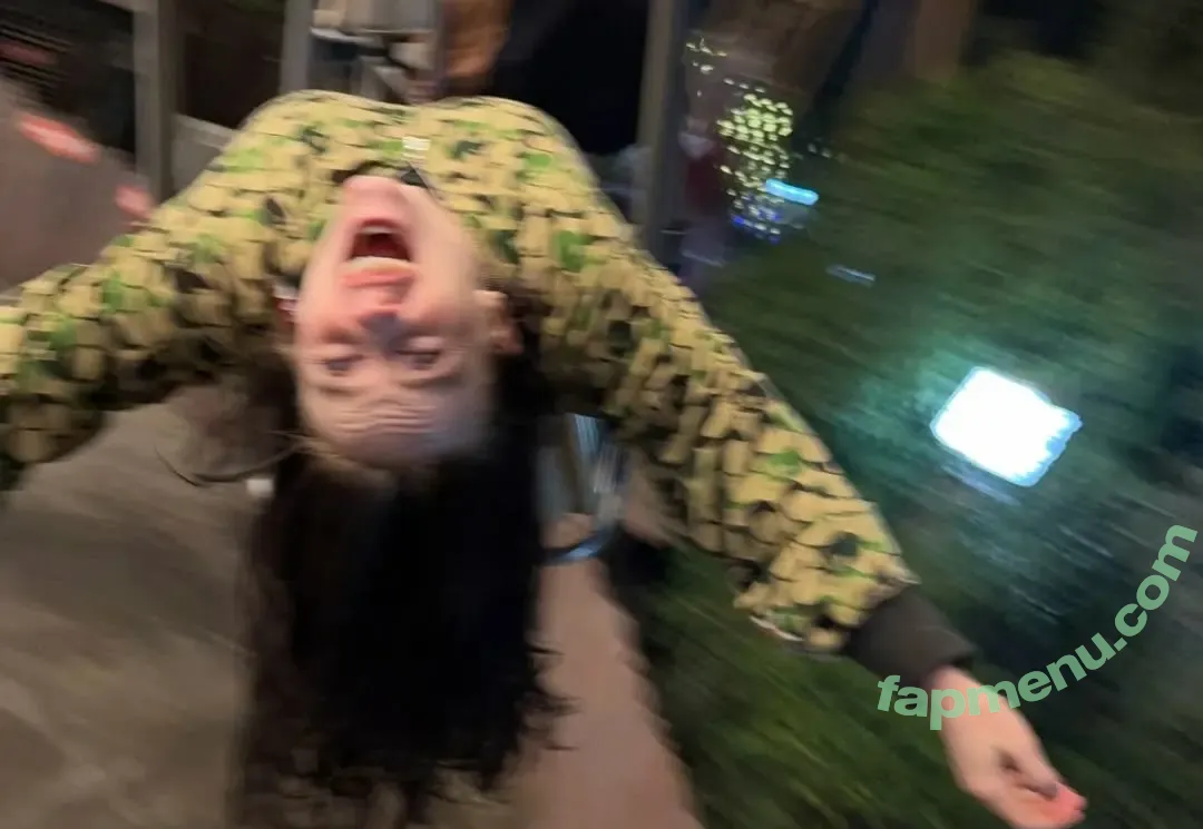 Billie Eilish nude photo #4510 (billeeilish / billieeilish)