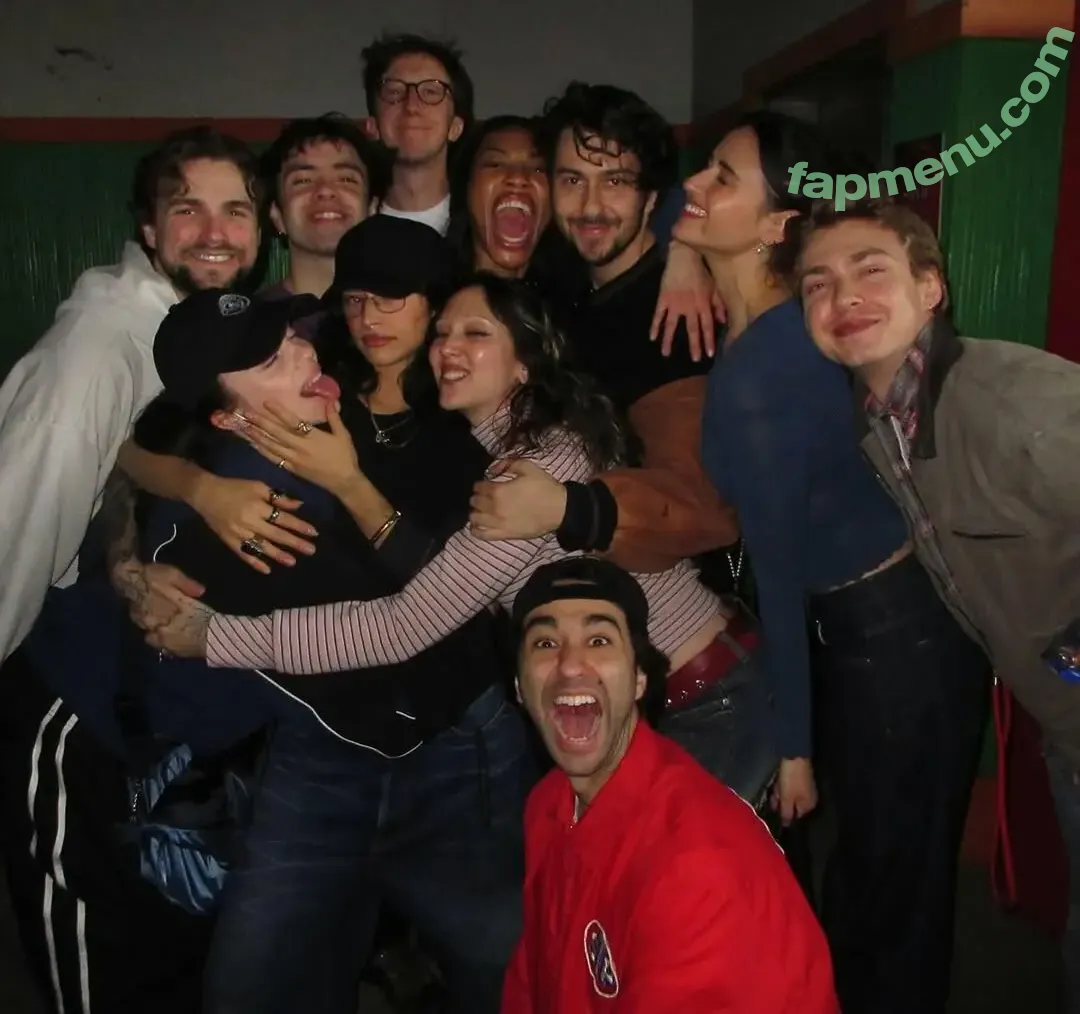 Billie Eilish nude photo #4524 (billeeilish / billieeilish)