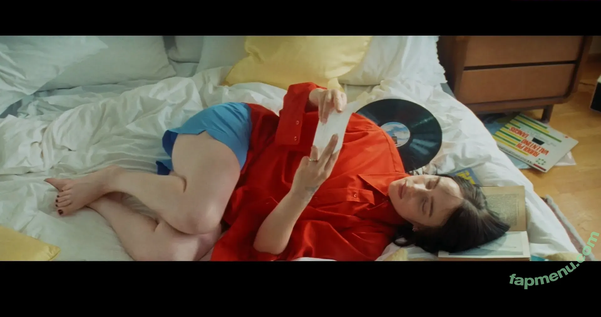 Billie Eilish nude photo #4532 (billeeilish / billieeilish)