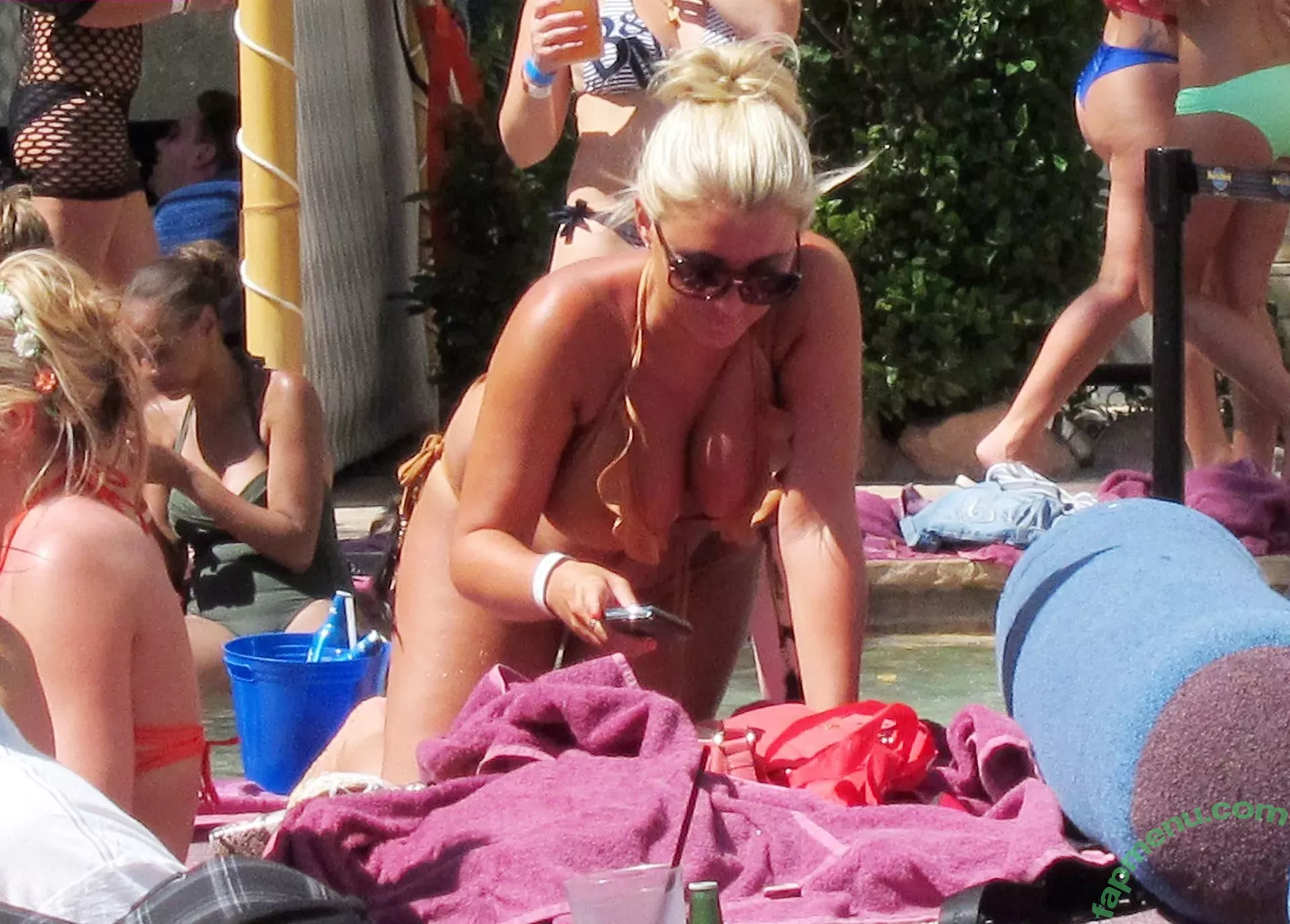 Billie Faiers nude photo #0023 (Billie Faiers)
