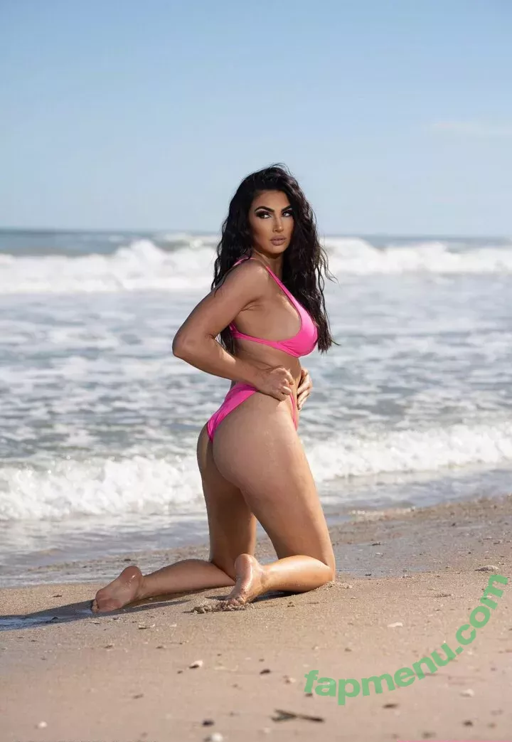 Billie Kay nude photo #0096 (chessiekay / jessicamckay)