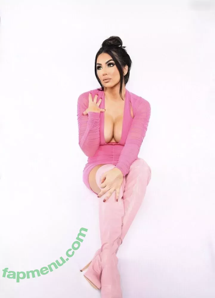 Billie Kay nude photo #0331 (chessiekay / jessicamckay)