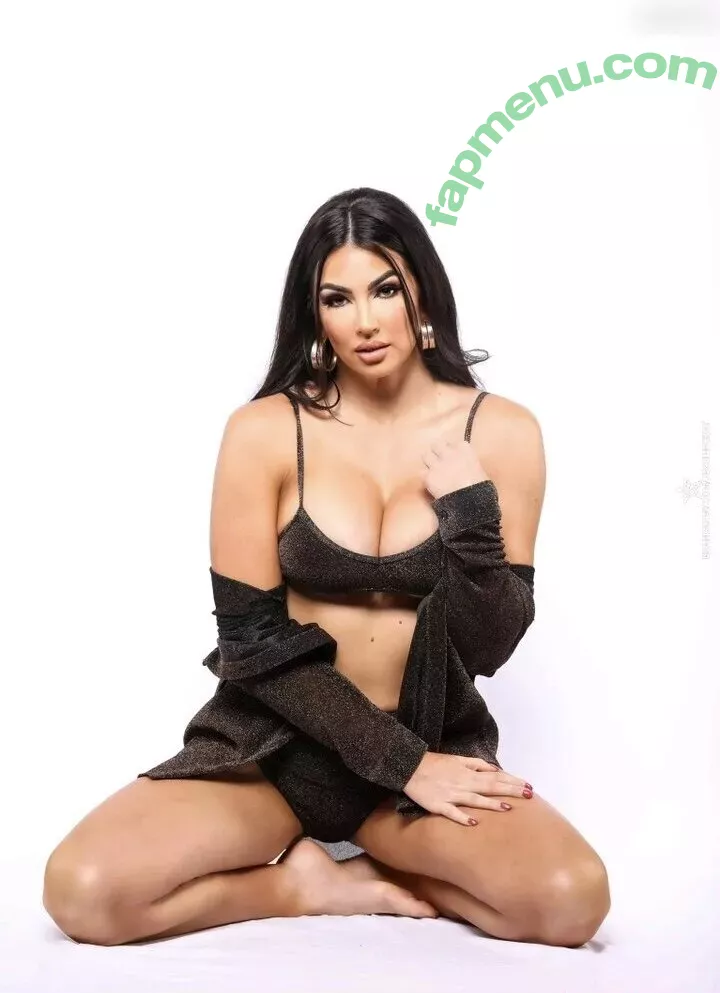 Billie Kay nude photo #0356 (chessiekay / jessicamckay)