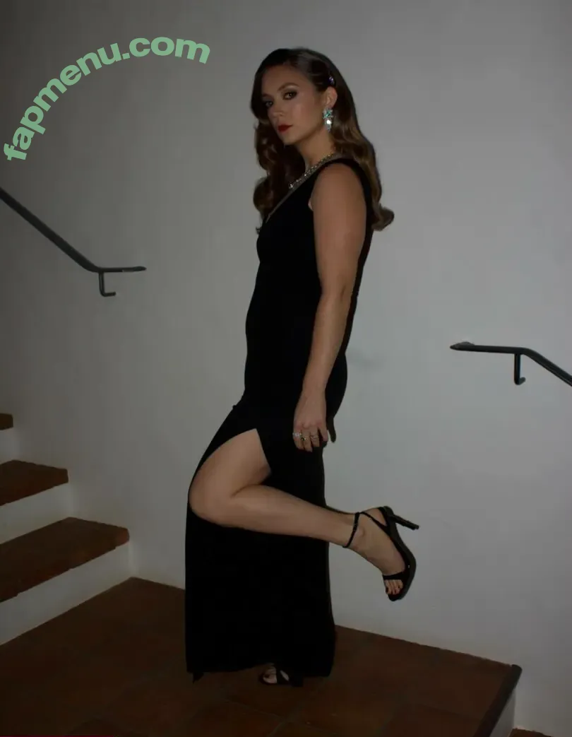 Billie Lourd nude photo #0046 (praisethelourd)