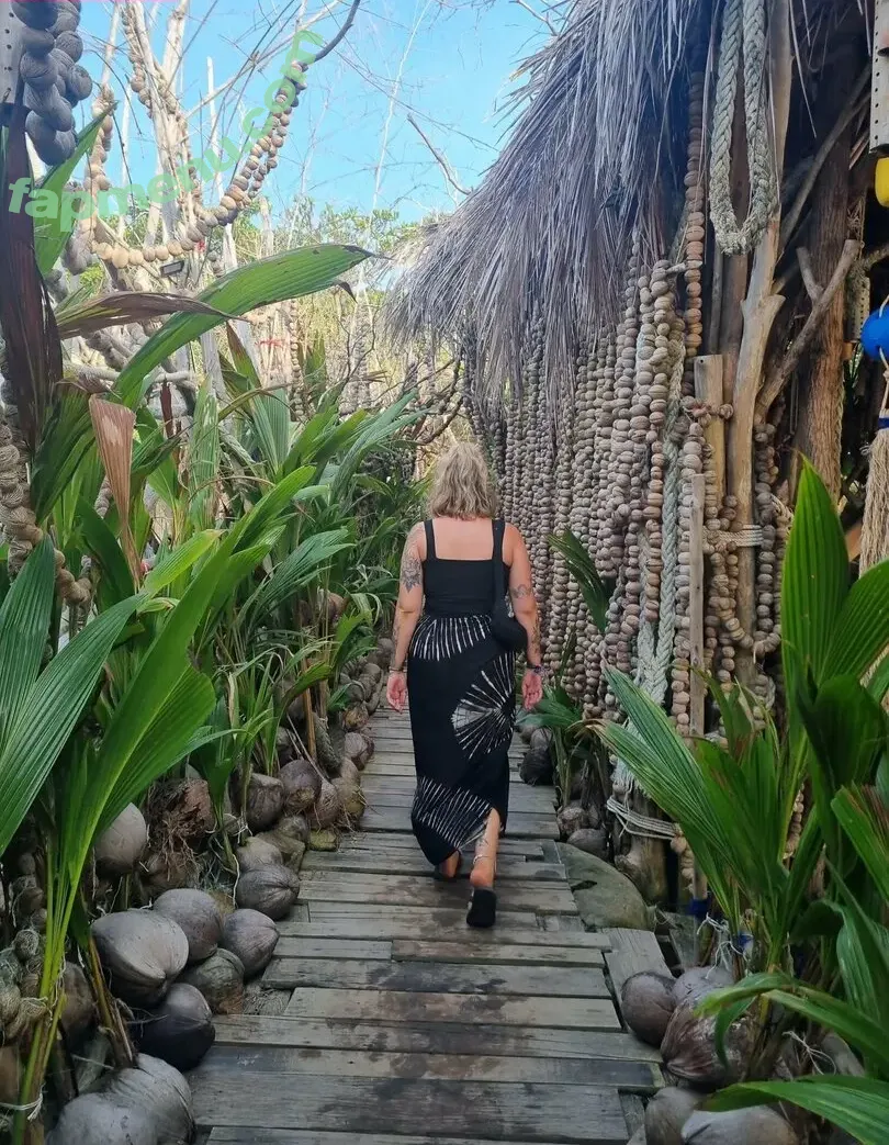 billie_mae nude photo #0077 (billie_mae)