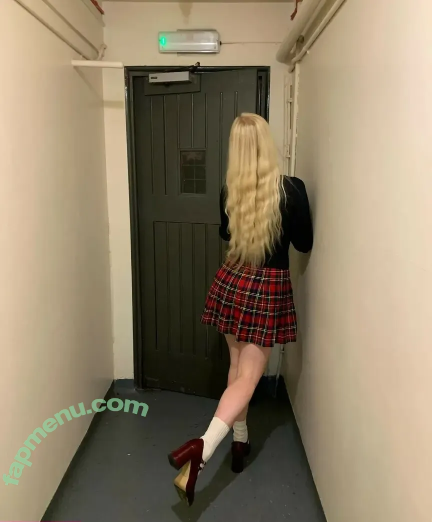 Billie Marten nude photo #0018 (billiemarten)